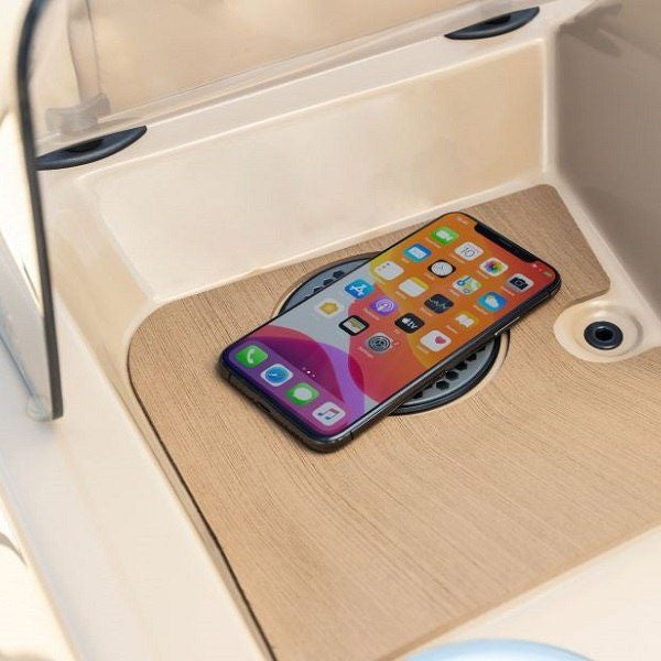 Scanstrut, ROKK Wireless - Surface. 10W Waterproof wireless charger 12/24V